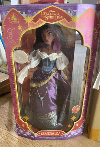 Disney- Esmeralda Limited Edition – The Hunchback of Notre Dame